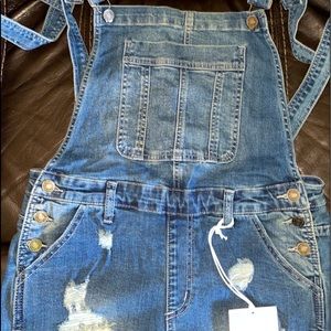 Women’s Kancan Overalls Medium NWT